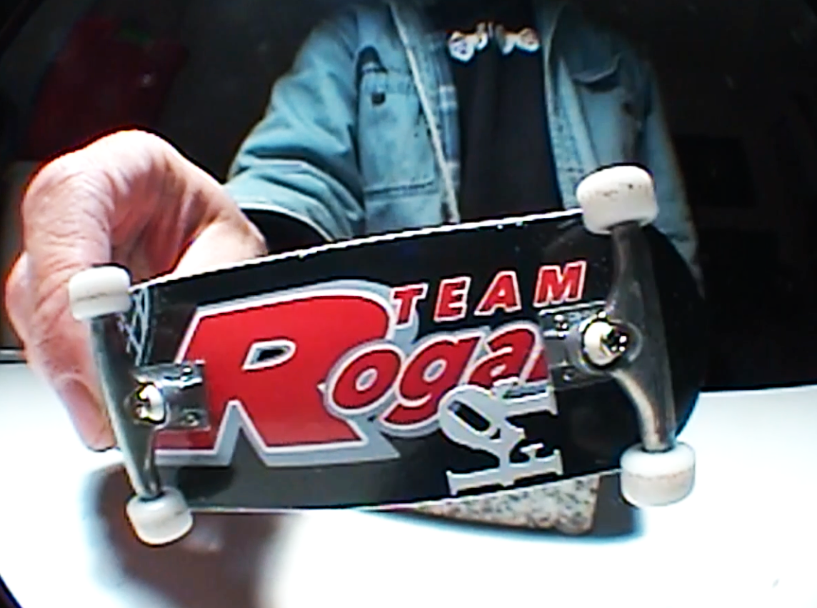 Pro Model - Alex Rogan "Team Rogan" - Devise Fingerboard Deck